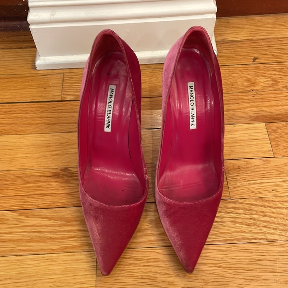 Manolo Blahnik heals